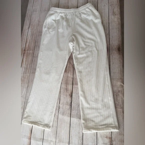Vineyard Vines Girls Ribbed Fleece Pants Size. L (14) Ivory/Cream - Picture 2 of 9